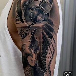 Meet your Posher, Robert